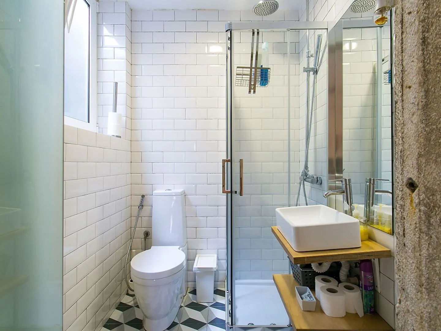 Joivy Inviting Flat Next To Bica Elevator Apartment Lisbon