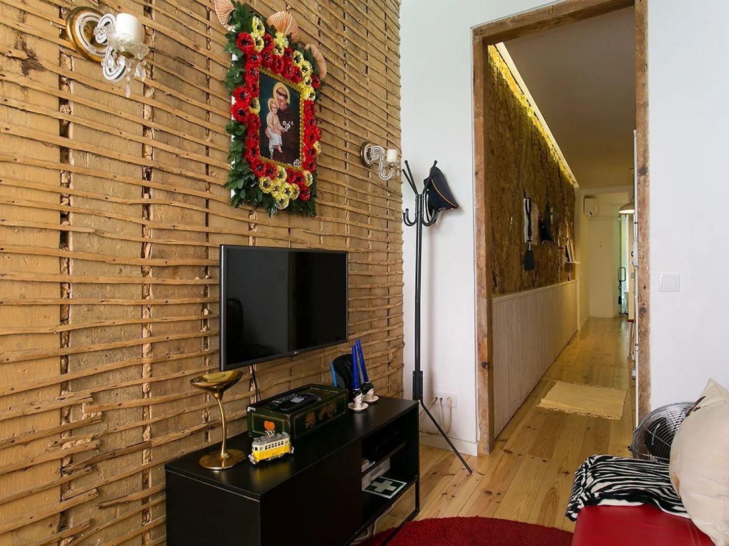 Joivy Inviting Flat Next To Bica Elevator Apartment Lisbon 0*,  Portugal