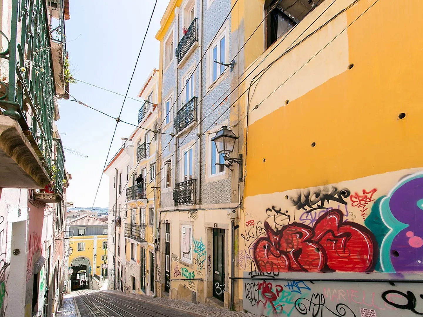 Joivy Inviting Flat Next To Bica Elevator Apartment Lisbon